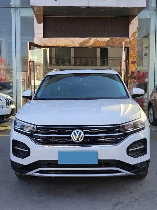 2019 MINI CLUBMAN 1.5T 102HP L3 6AT,autocango,china used car exporter,china ev exporter,chinese used car exporter,chinese used ev exporter