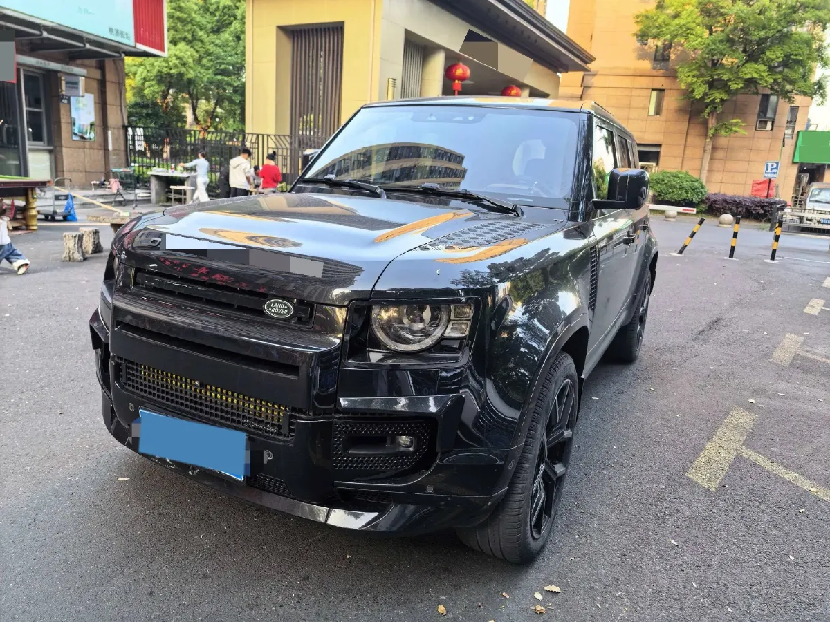 2022 Land Rover Defender 3.0T 400HP L6 8AT,autocango,china used car exporter,china ev exporter,chinese used car exporter,chinese used ev exporter