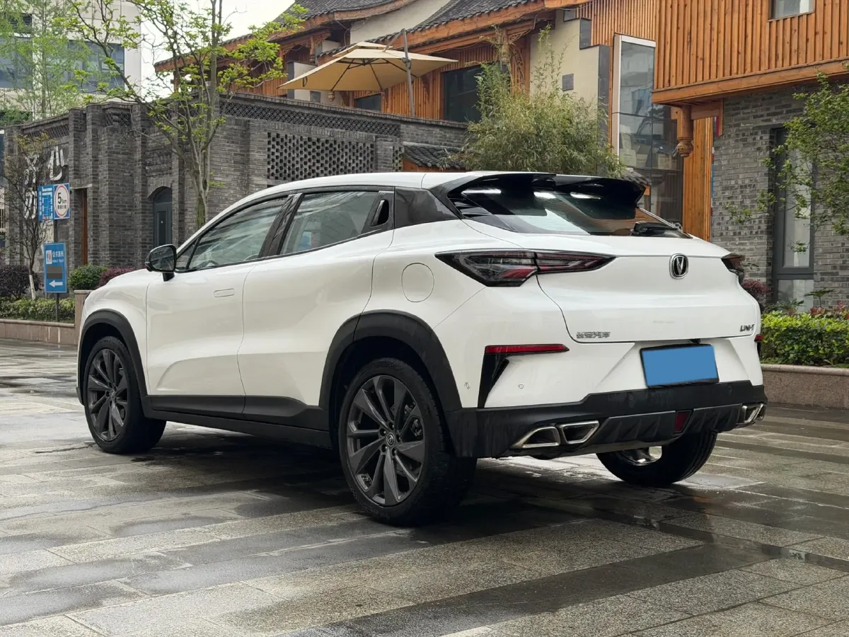 2020 ChangAn UNI-T 1.5T 180HP L4 7DCT,autocango,china used car exporter,china ev exporter,chinese used car exporter,chinese used ev exporter