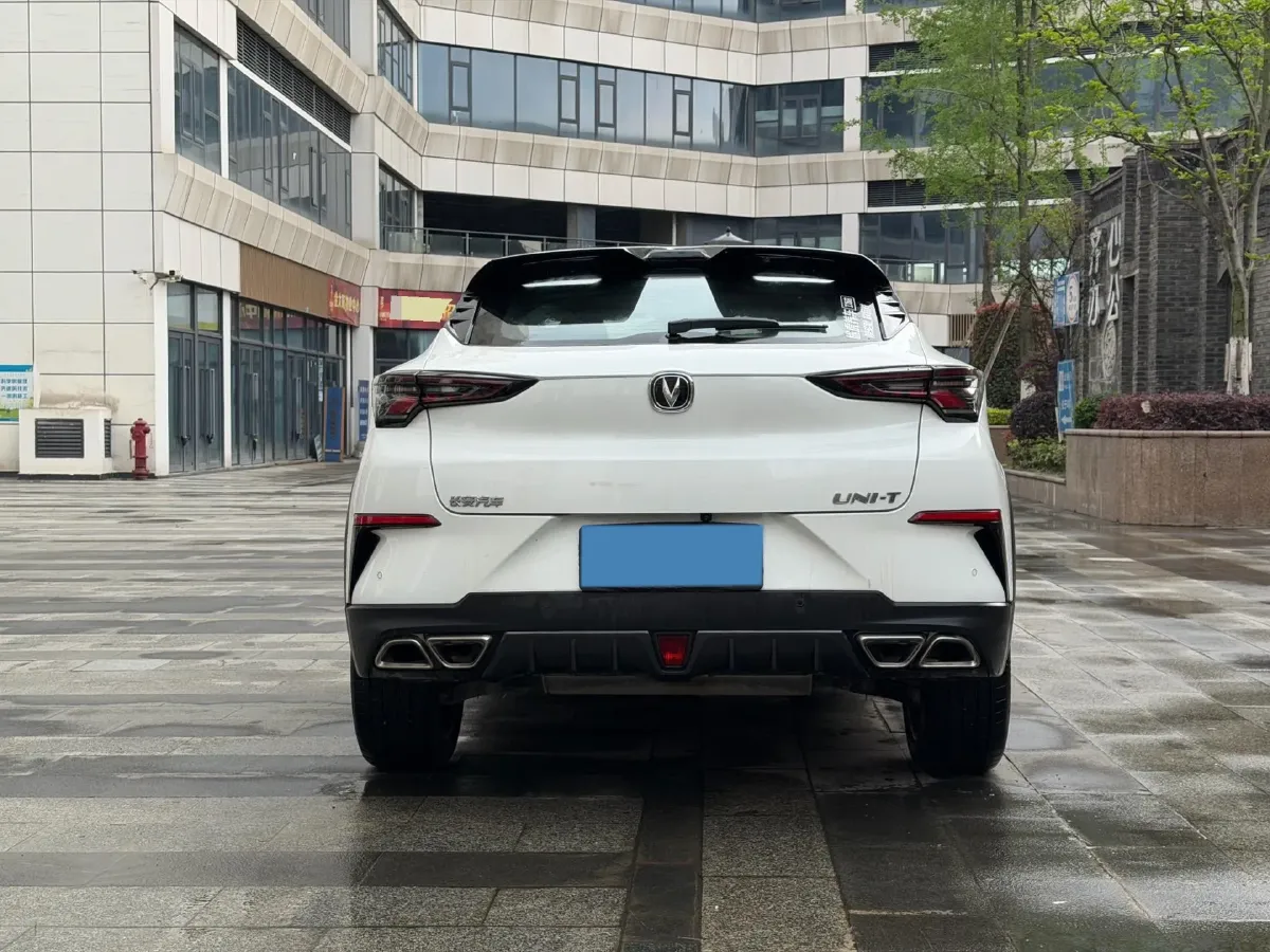 2020 ChangAn UNI-T 1.5T 180HP L4 7DCT,autocango,china used car exporter,china ev exporter,chinese used car exporter,chinese used ev exporter