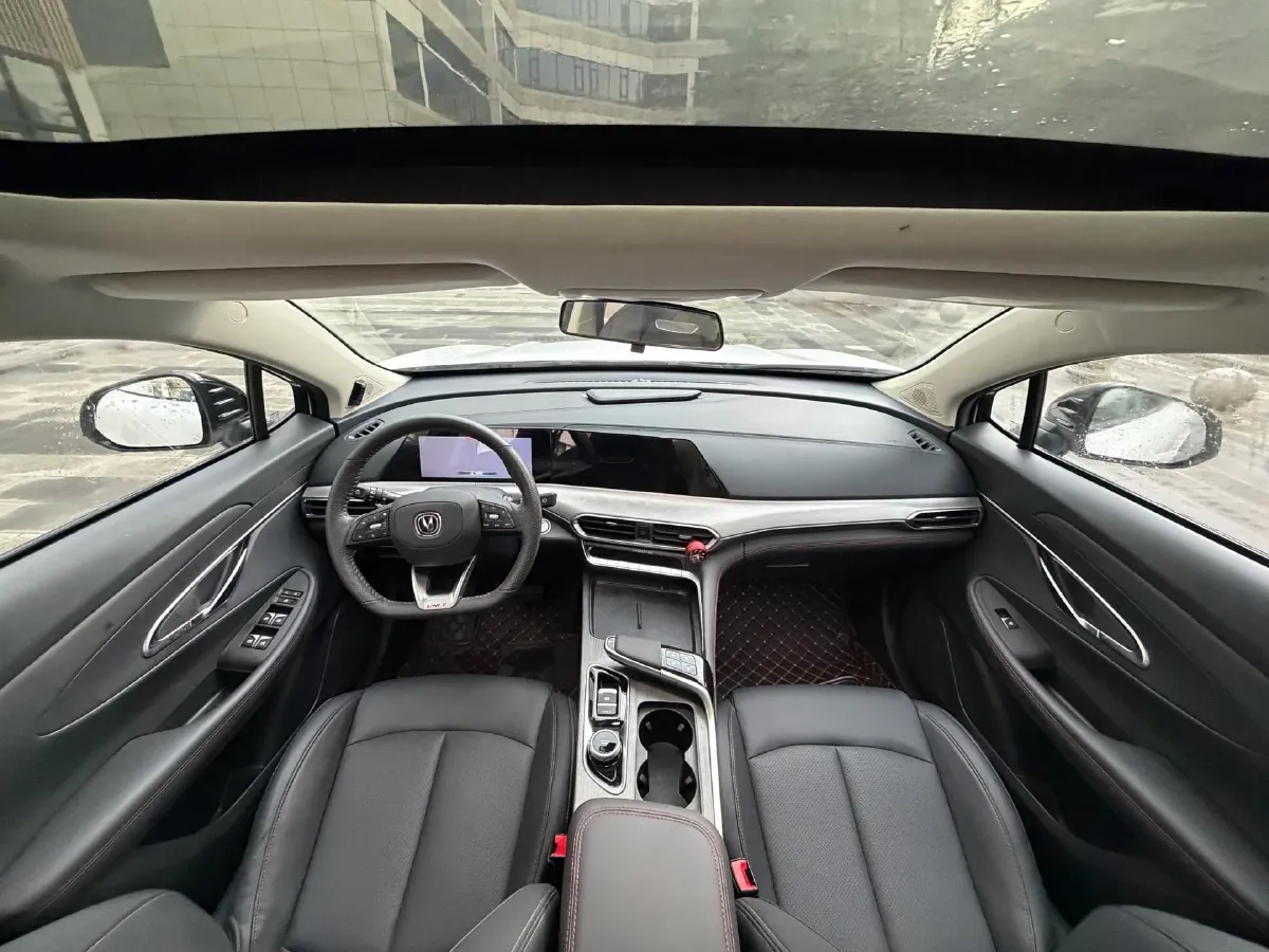 2020 ChangAn UNI-T 1.5T 180HP L4 7DCT,autocango,china used car exporter,china ev exporter,chinese used car exporter,chinese used ev exporter