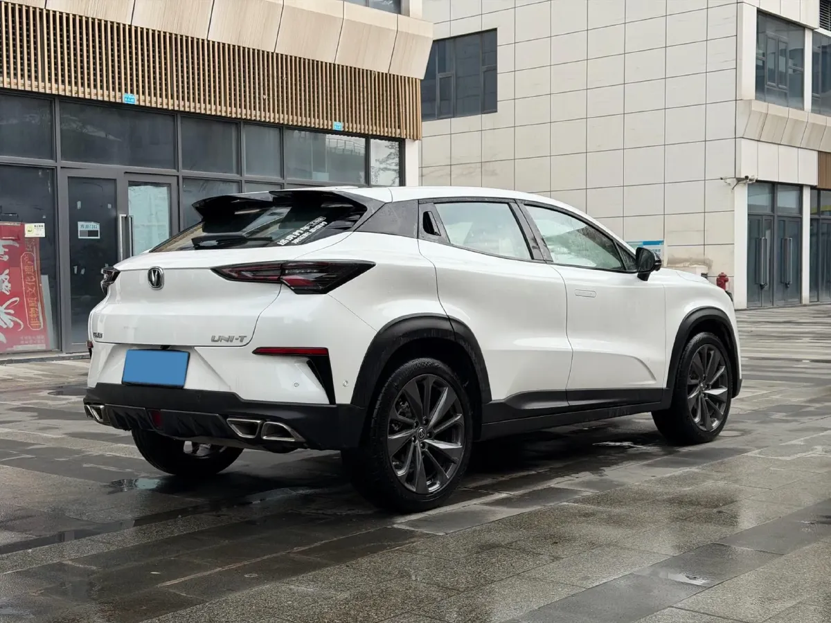 2020 ChangAn UNI-T 1.5T 180HP L4 7DCT,autocango,china used car exporter,china ev exporter,chinese used car exporter,chinese used ev exporter