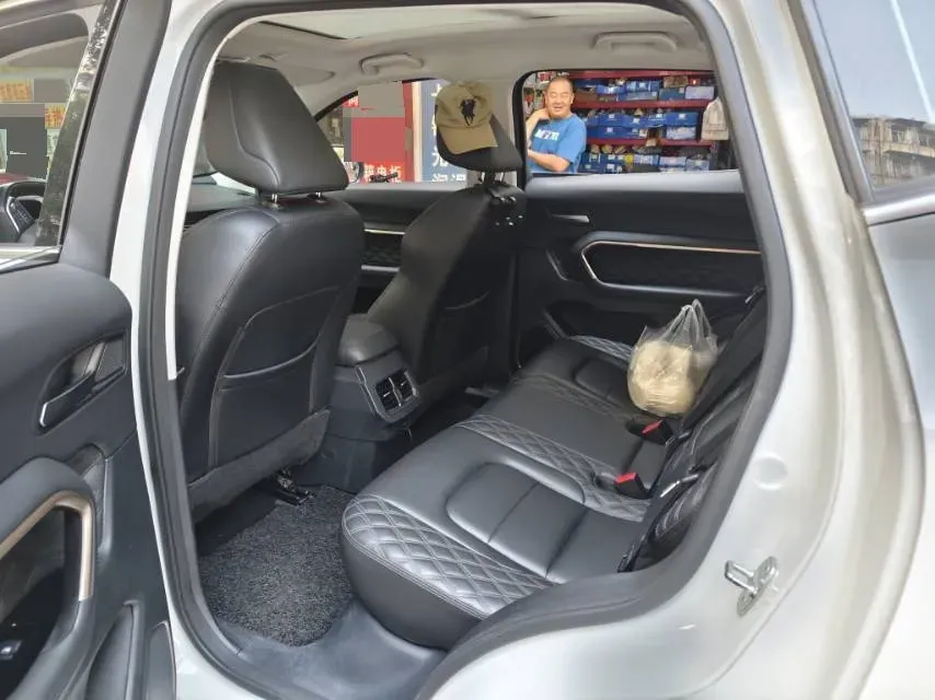 2020 Haval H6 1.5T 169HP L4 7DCT,autocango,china used car exporter,china ev exporter,chinese used car exporter,chinese used ev exporter