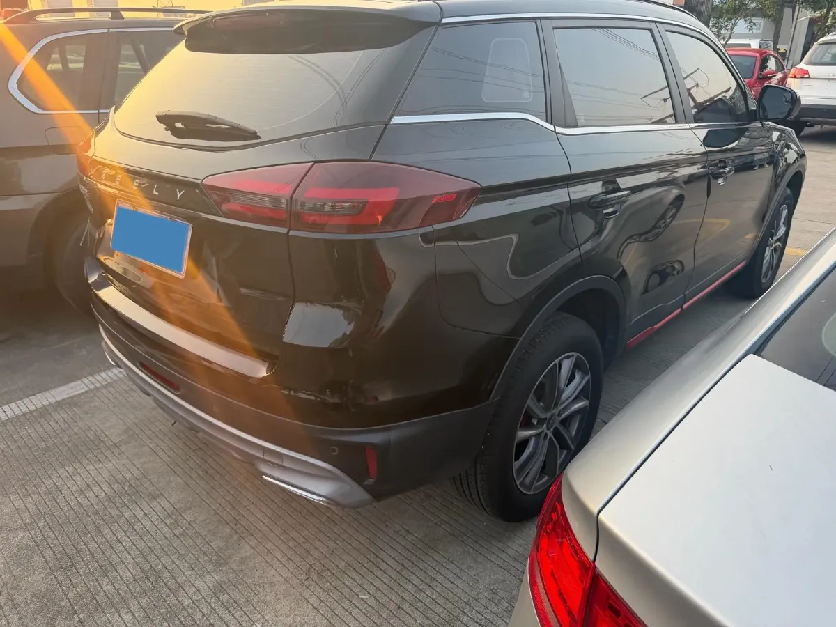 2021 Ford Escort 1.5L 122HP L3 6AT,autocango,china used car exporter,china ev exporter,chinese used car exporter,chinese used ev exporter