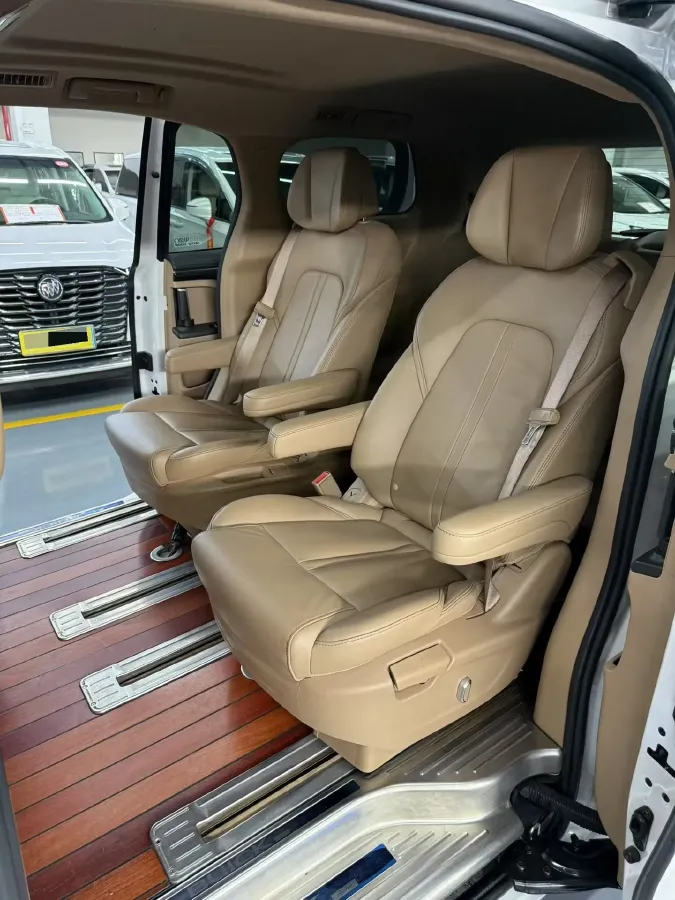 2020 Buick GL8 2.0T 237HP L4 9AT,autocango,china used car exporter,china ev exporter,chinese used car exporter,chinese used ev exporter