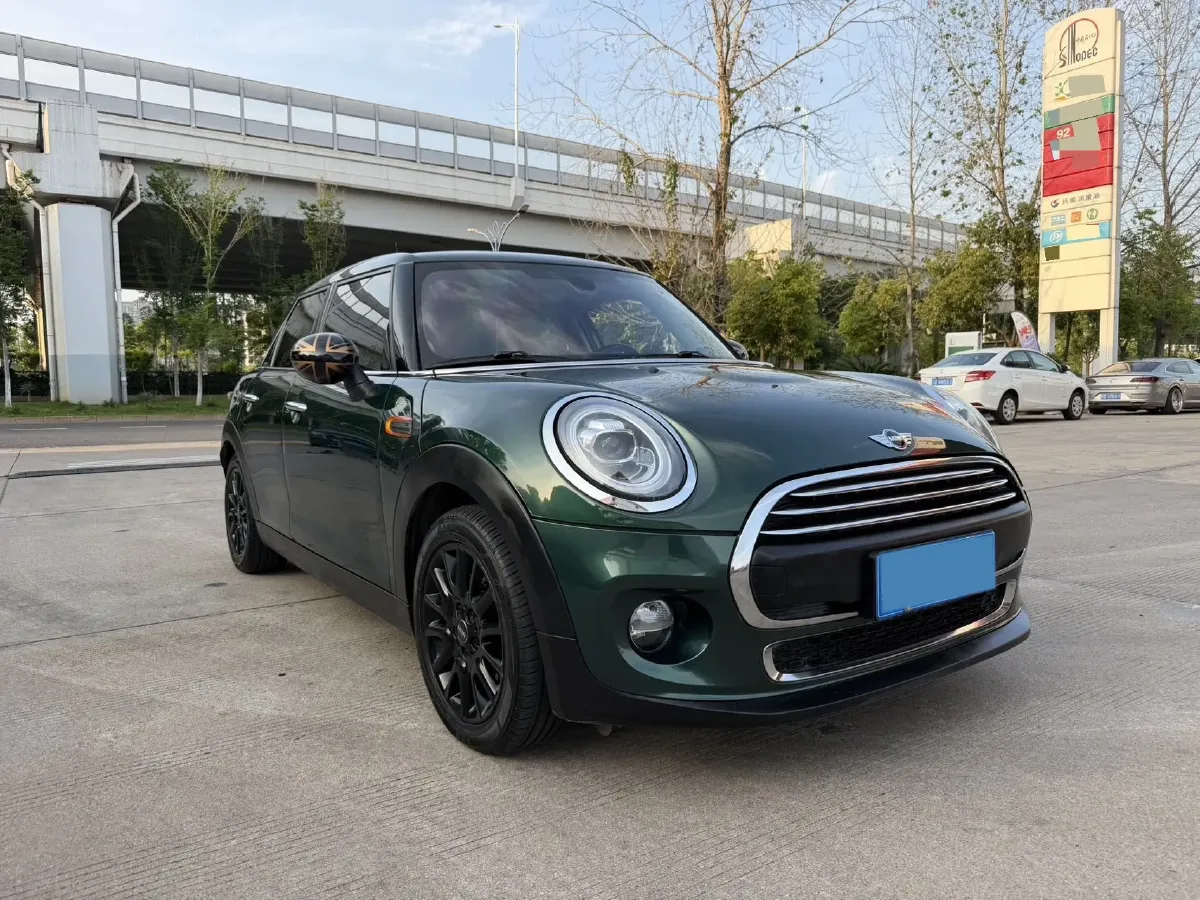 2016 MINI MINI 1.2T 102HP L3 6AT,autocango,china used car exporter,china ev exporter,chinese used car exporter,chinese used ev exporter
