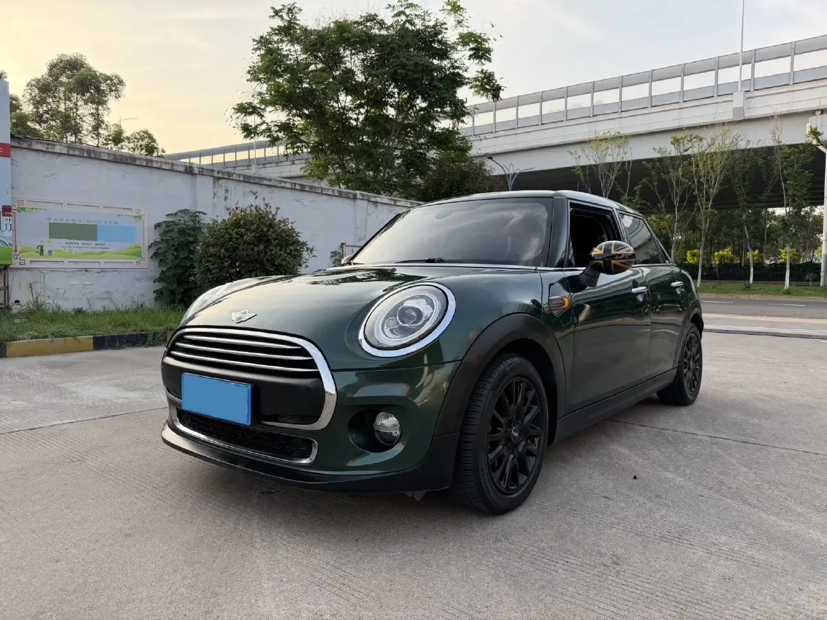 2016 MINI MINI 1.2T 102HP L3 6AT,autocango,china used car exporter,china ev exporter,chinese used car exporter,chinese used ev exporter