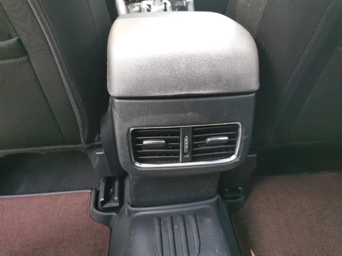 2022 Hyundai Tucson 2.0L 150HP L4 6AT Hybrid,autocango,china used car exporter,china ev exporter,chinese used car exporter,chinese used ev exporter