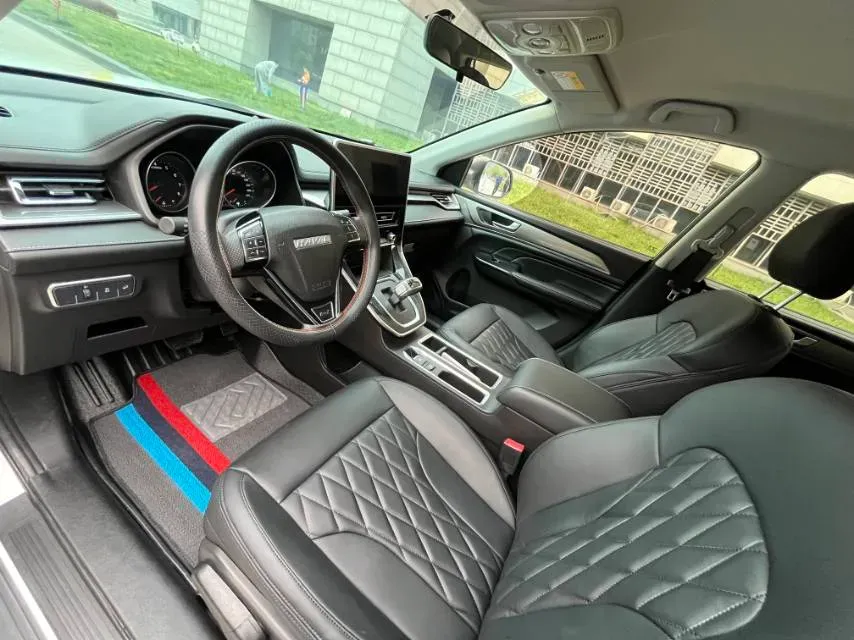 2021 Haval M6 1.5T 150HP L4 7DCT,autocango,china used car exporter,china ev exporter,chinese used car exporter,chinese used ev exporter