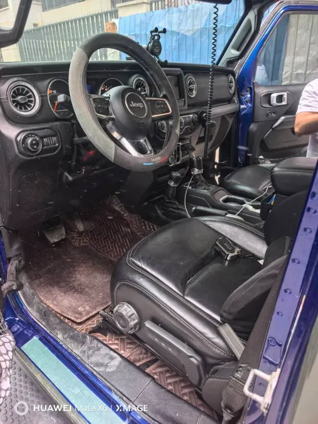 2019 Jeep Wrangler 2.0T 266HP L4 8AT,autocango,china used car exporter,china ev exporter,chinese used car exporter,chinese used ev exporter