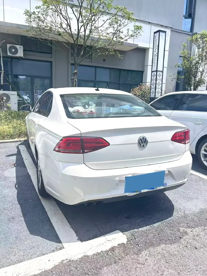 2018 Volkswagen Lamando 1.4T 131HP L4 7DCT,autocango,china used car exporter,china ev exporter,chinese used car exporter,chinese used ev exporter