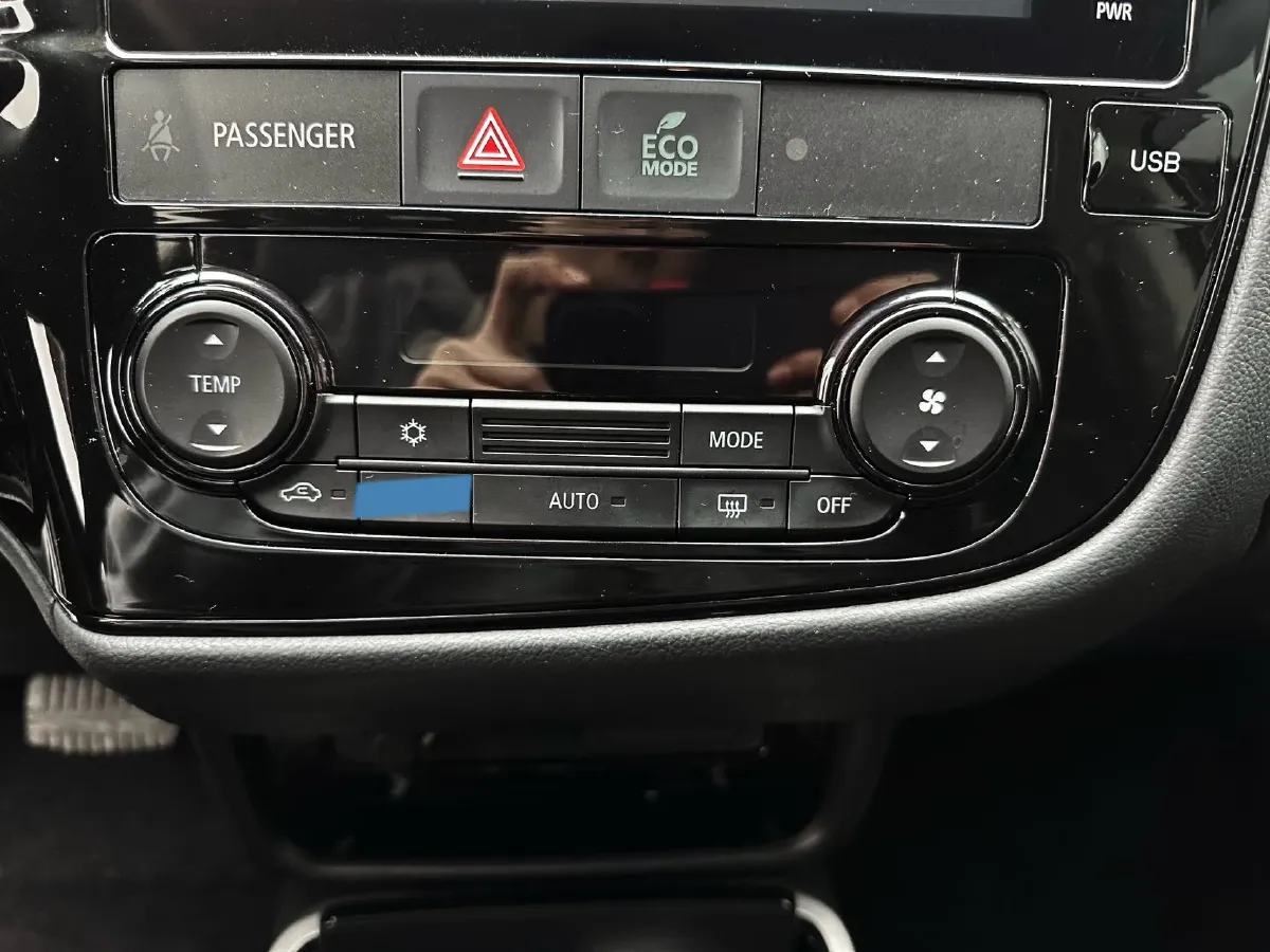 2021 Mitsubishi Outlander 2.0L 166HP L4 CVT,autocango,china used car exporter,china ev exporter,chinese used car exporter,chinese used ev exporter