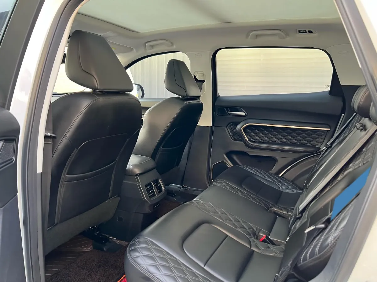 2021 Haval H6 1.5T 150HP L4 7DCT,autocango,china used car exporter,china ev exporter,chinese used car exporter,chinese used ev exporter