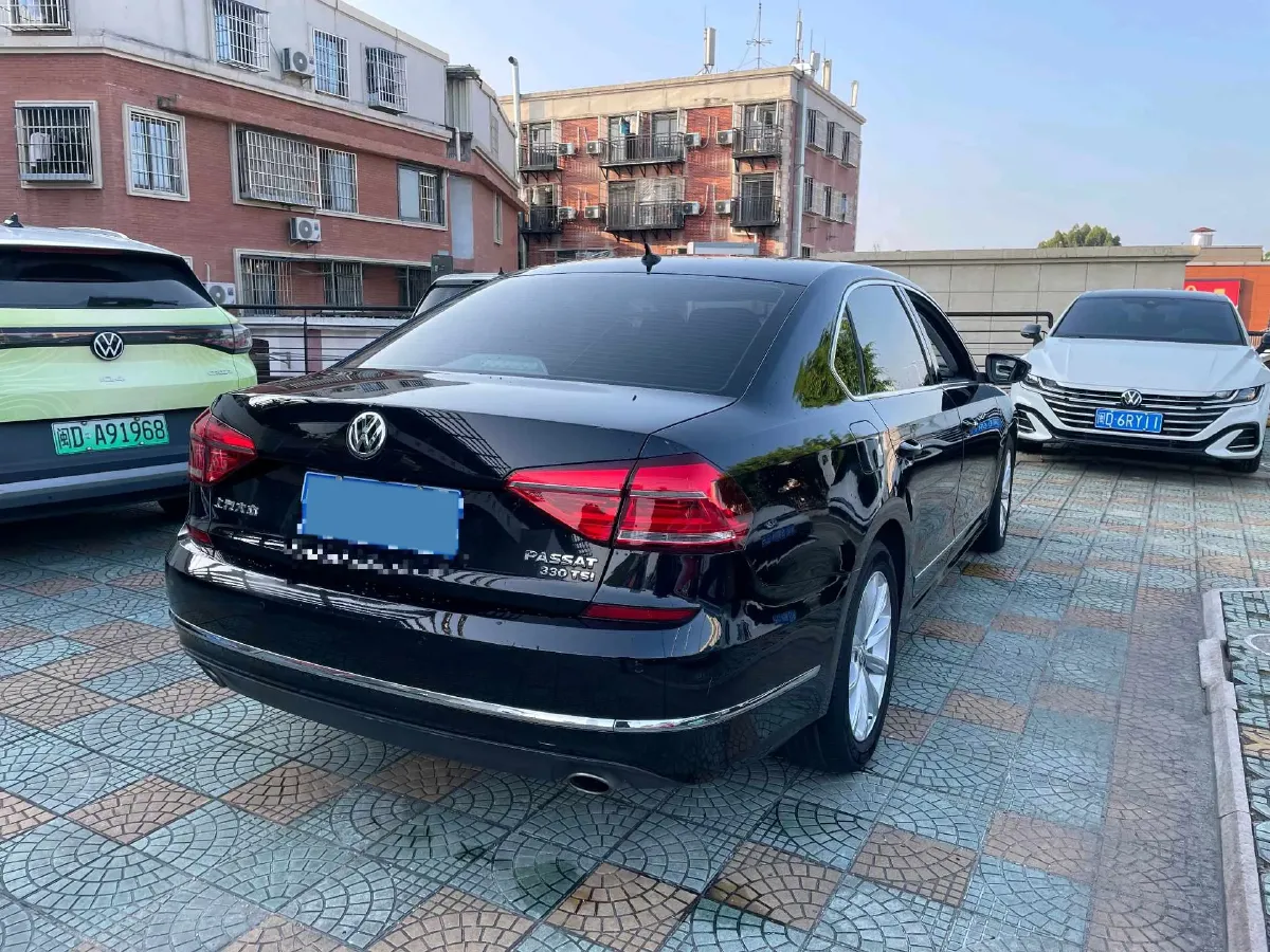 2017 Volkswagen Passat 1.8T 180HP L4 7DCT,autocango,china used car exporter,china ev exporter,chinese used car exporter,chinese used ev exporter