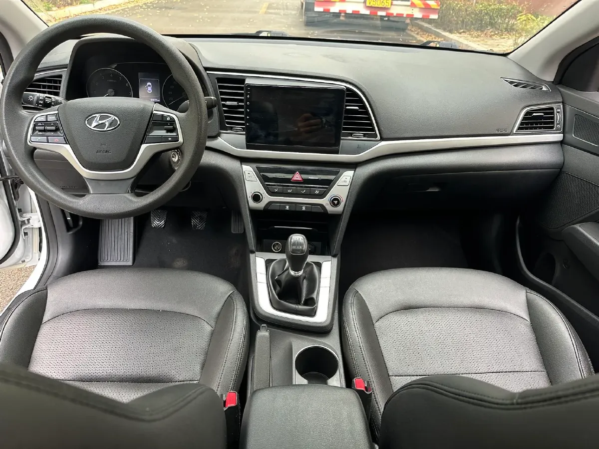 2016 Hyundai Elantra 1.6L 128HP L4 6MT,autocango,china used car exporter,china ev exporter,chinese used car exporter,chinese used ev exporter