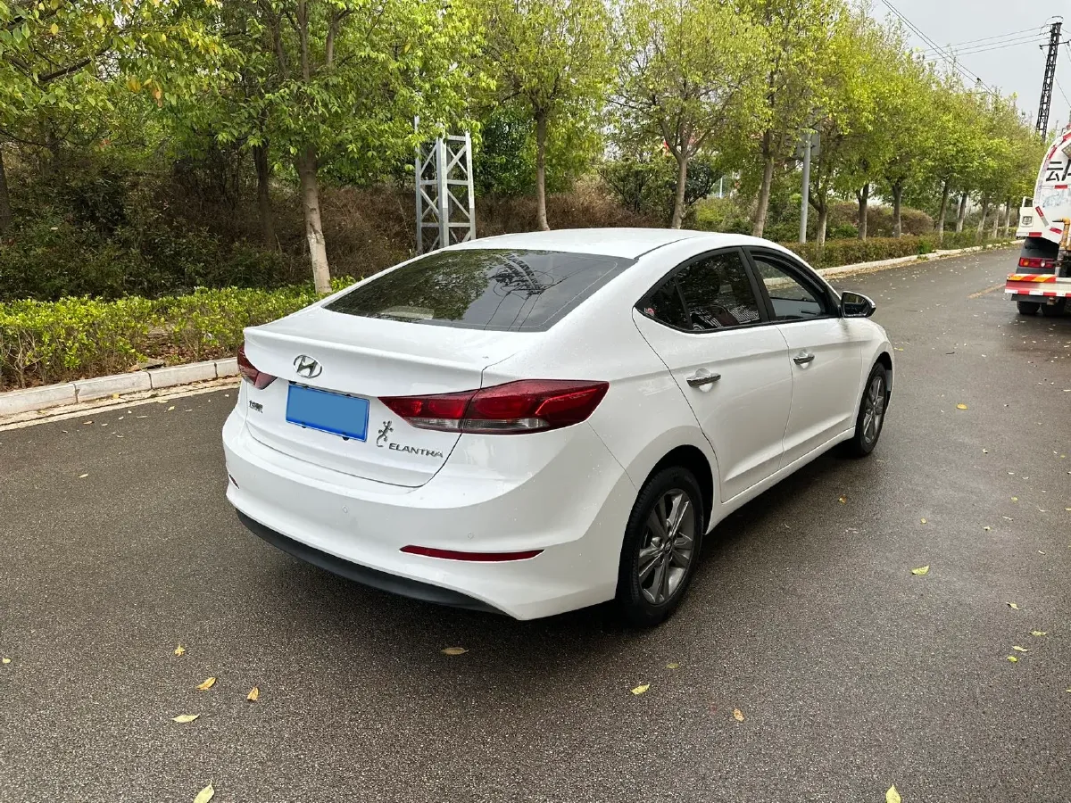 2016 Hyundai Elantra 1.6L 128HP L4 6MT,autocango,china used car exporter,china ev exporter,chinese used car exporter,chinese used ev exporter