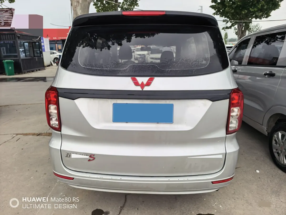 2021 WuLing HongGuang 1.5L 99HP L4 6MT,autocango,china used car exporter,china ev exporter,chinese used car exporter,chinese used ev exporter