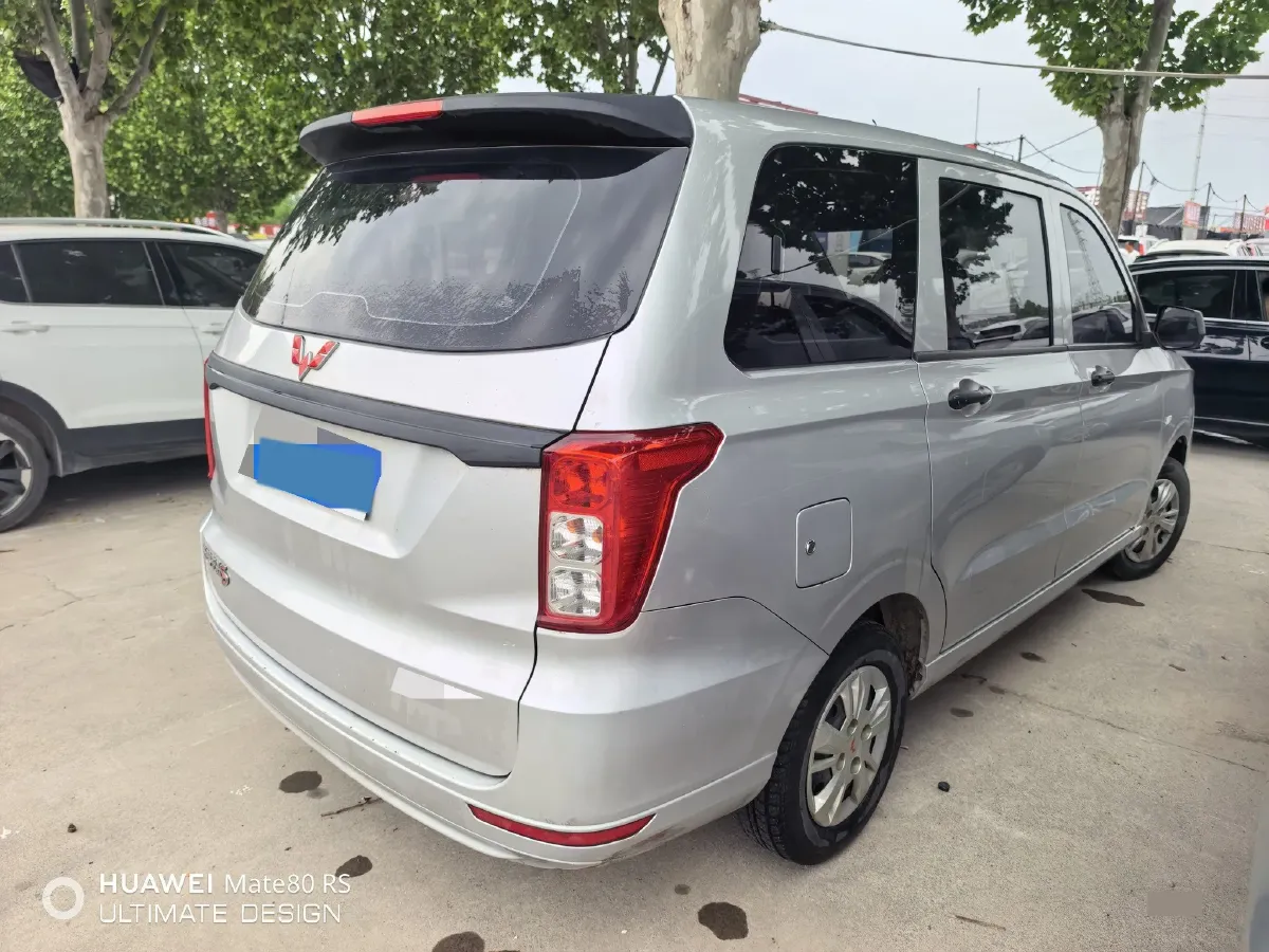 2021 WuLing HongGuang 1.5L 99HP L4 6MT,autocango,china used car exporter,china ev exporter,chinese used car exporter,chinese used ev exporter