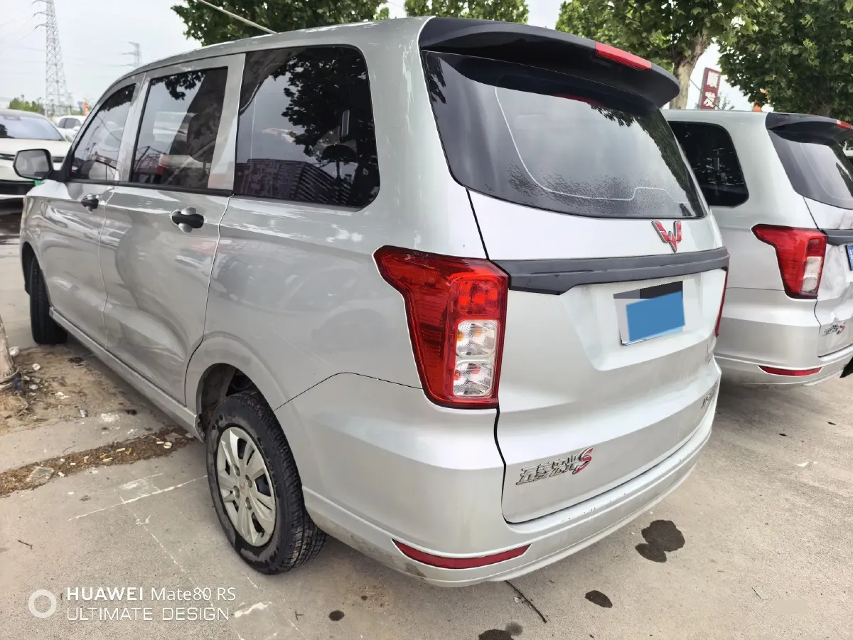 2021 WuLing HongGuang 1.5L 99HP L4 6MT,autocango,china used car exporter,china ev exporter,chinese used car exporter,chinese used ev exporter