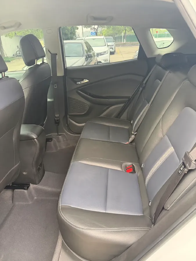 2021 Chevrolet Trax 1.0T 125HP L3 6AT,autocango,china used car exporter,china ev exporter,chinese used car exporter,chinese used ev exporter