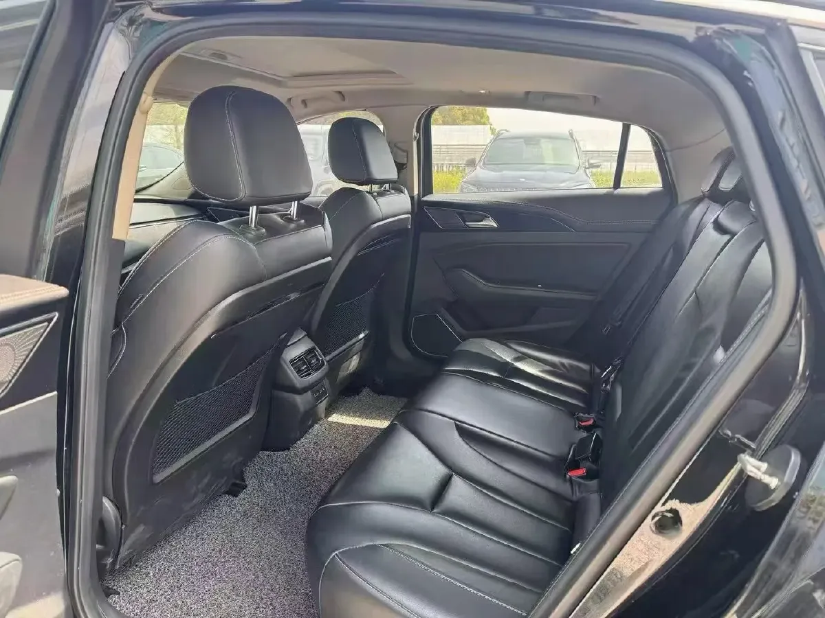 2020 HongQi H5 1.5T 169HP L4 7DCT,autocango,china used car exporter,china ev exporter,chinese used car exporter,chinese used ev exporter