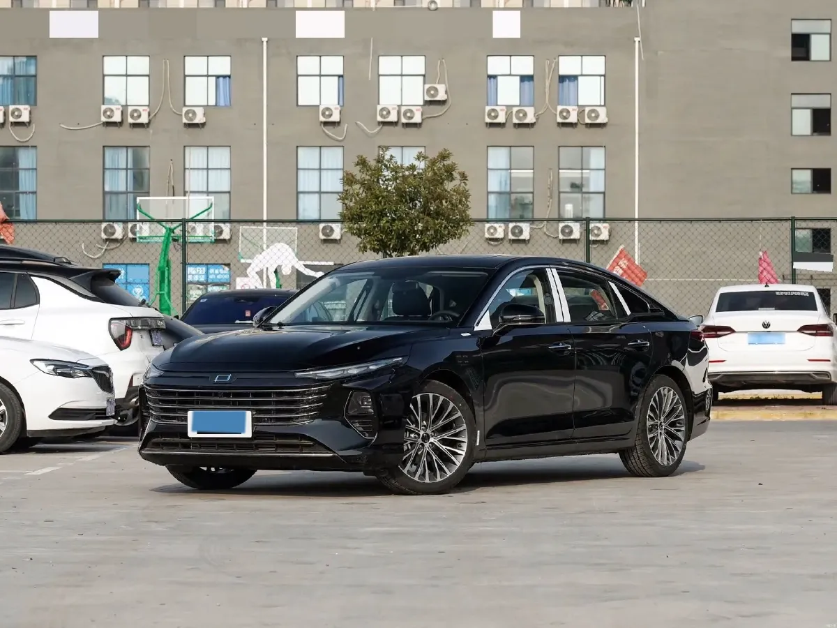 2024 Bestune B70 1.5T 169HP L4 7DCT,autocango,china used car exporter,china ev exporter,chinese used car exporter,chinese used ev exporter