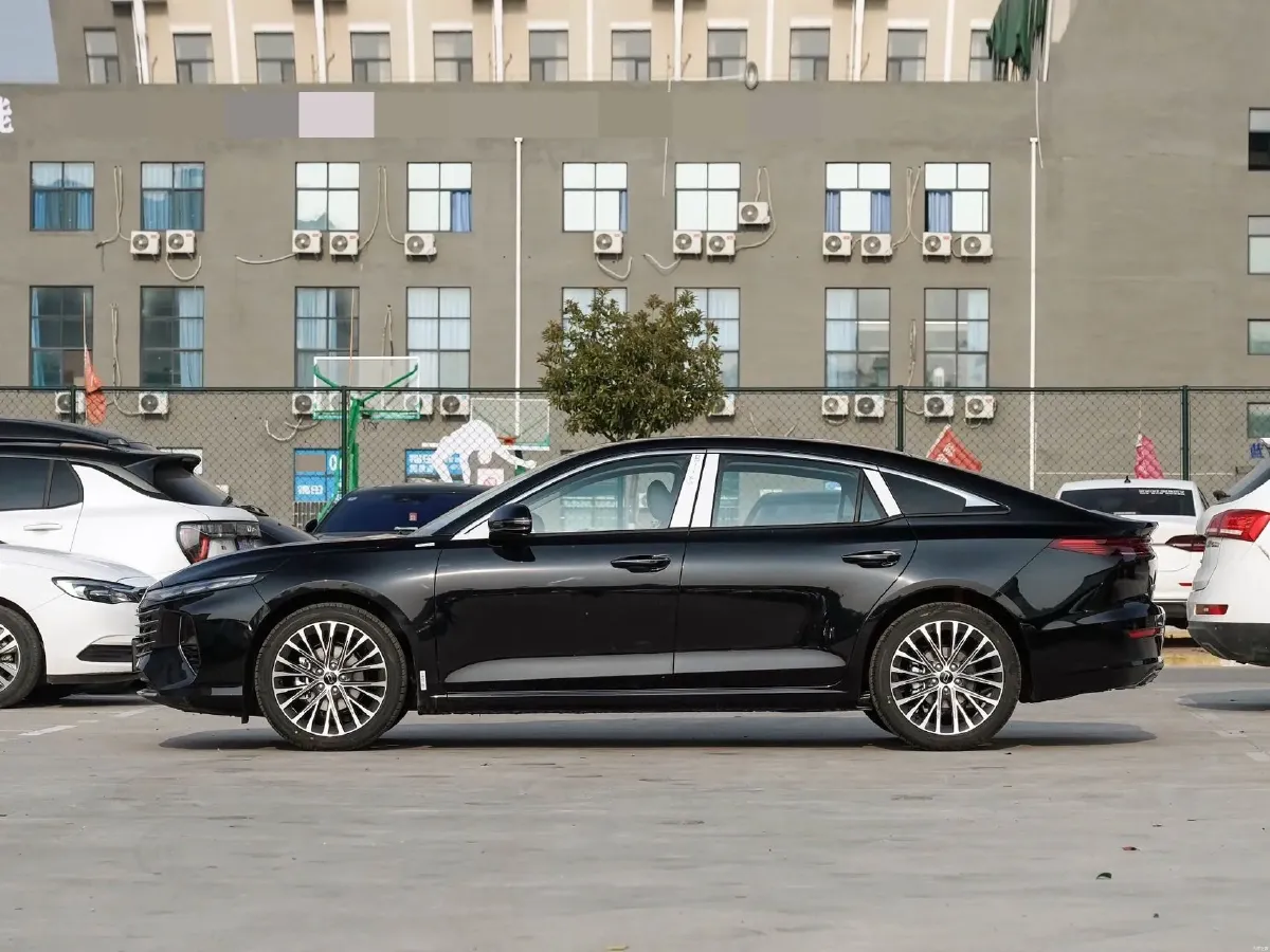 2024 Bestune B70 1.5T 169HP L4 7DCT,autocango,china used car exporter,china ev exporter,chinese used car exporter,chinese used ev exporter