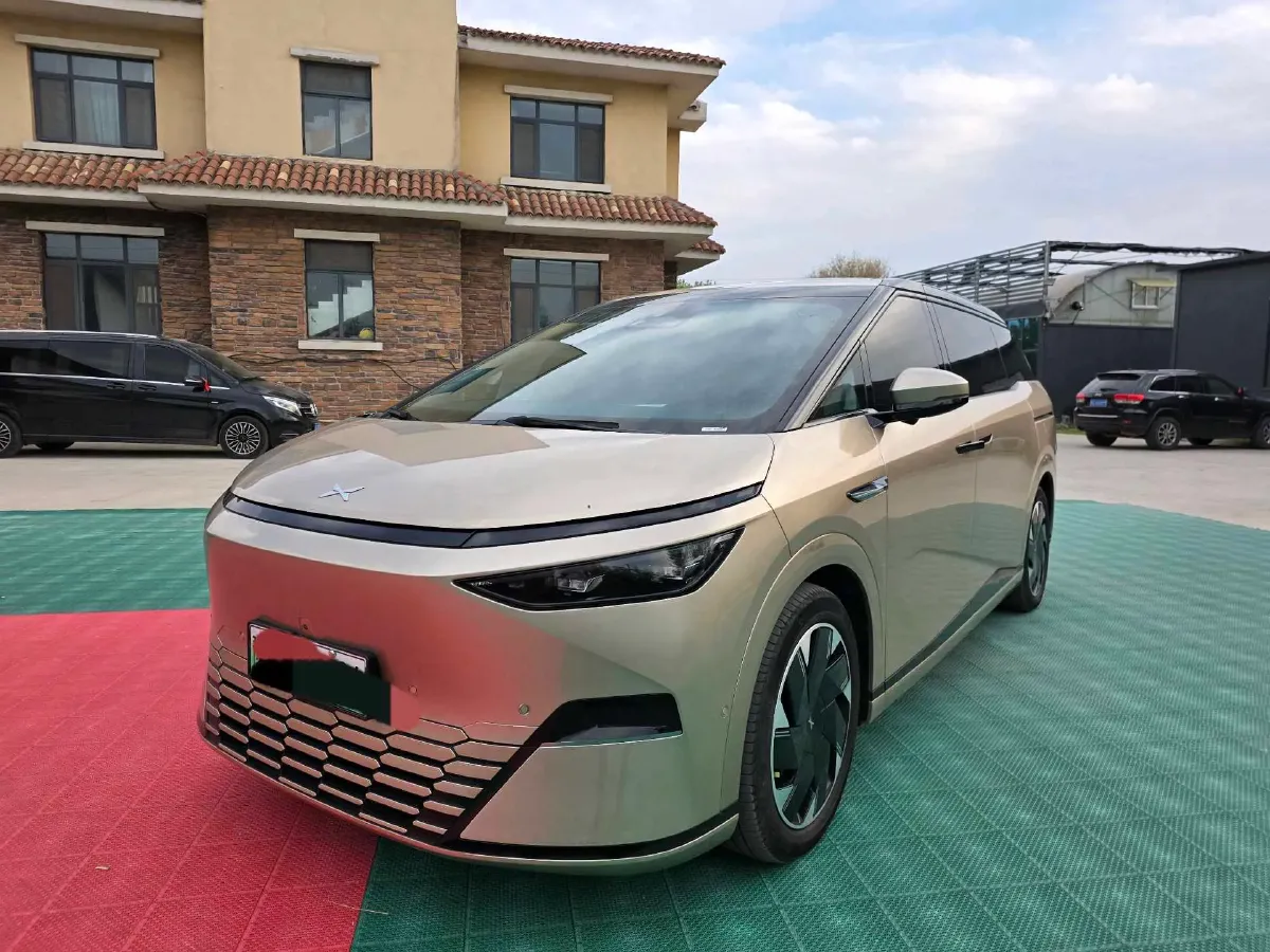 2024 Xpeng X9 BEV 101.5KWH,autocango,china used car exporter,china ev exporter,chinese used car exporter,chinese used ev exporter