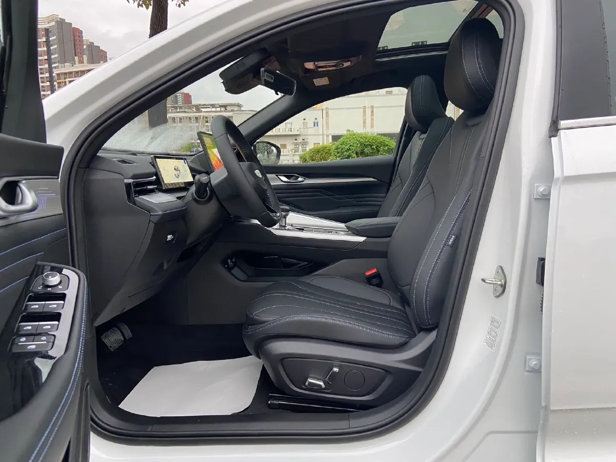 2025 Geely Preface 1.5T 181HP L4 7DCT,autocango,china used car exporter,china ev exporter,chinese used car exporter,chinese used ev exporter