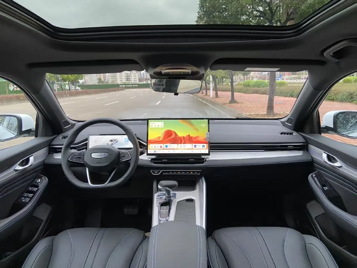 2025 Geely Preface 1.5T 181HP L4 7DCT,autocango,china used car exporter,china ev exporter,chinese used car exporter,chinese used ev exporter