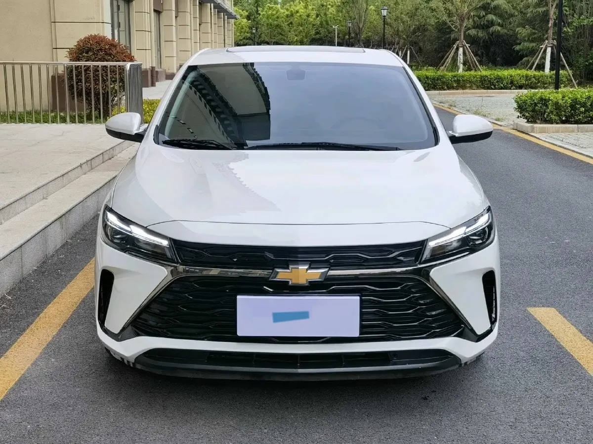 2023 Chevrolet Monza 1.5L 113HP L4 6DCT,autocango,china used car exporter,china ev exporter,chinese used car exporter,chinese used ev exporter