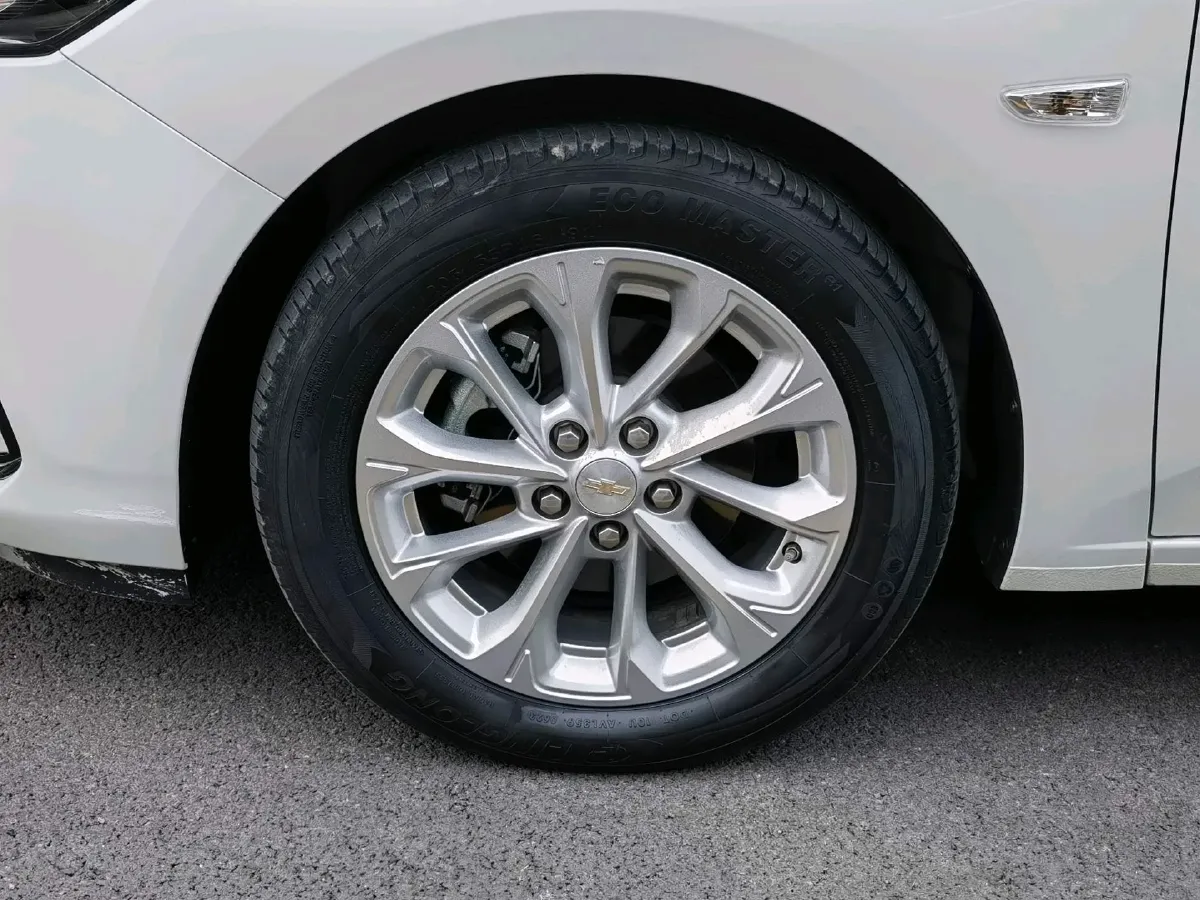 2023 Chevrolet Monza 1.5L 113HP L4 6DCT,autocango,china used car exporter,china ev exporter,chinese used car exporter,chinese used ev exporter