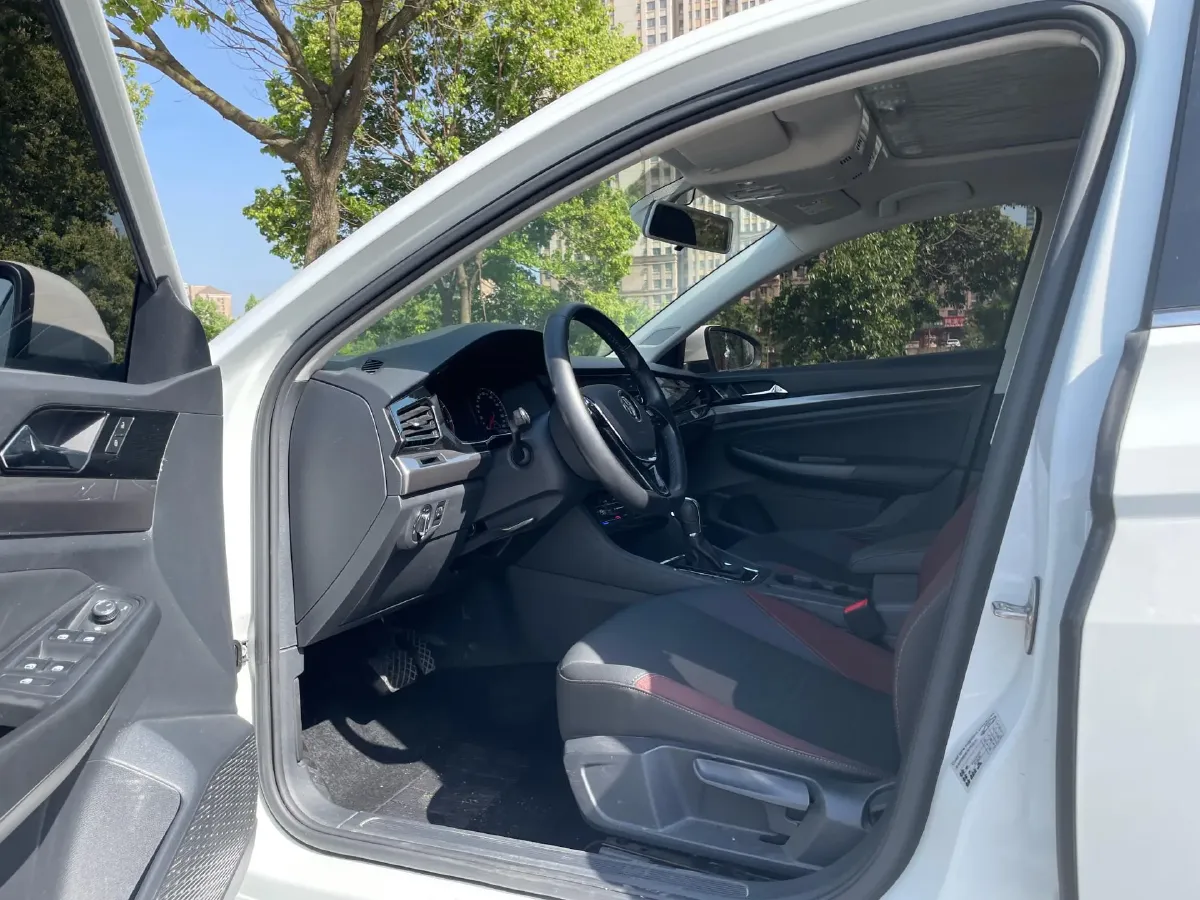 2019 MAXUS T70 2.0T 163HP L4 6AT,autocango,china used car exporter,china ev exporter,chinese used car exporter,chinese used ev exporter