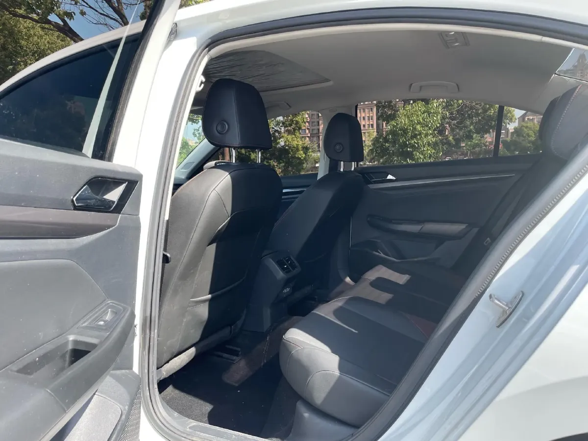 2019 MAXUS T70 2.0T 163HP L4 6AT,autocango,china used car exporter,china ev exporter,chinese used car exporter,chinese used ev exporter