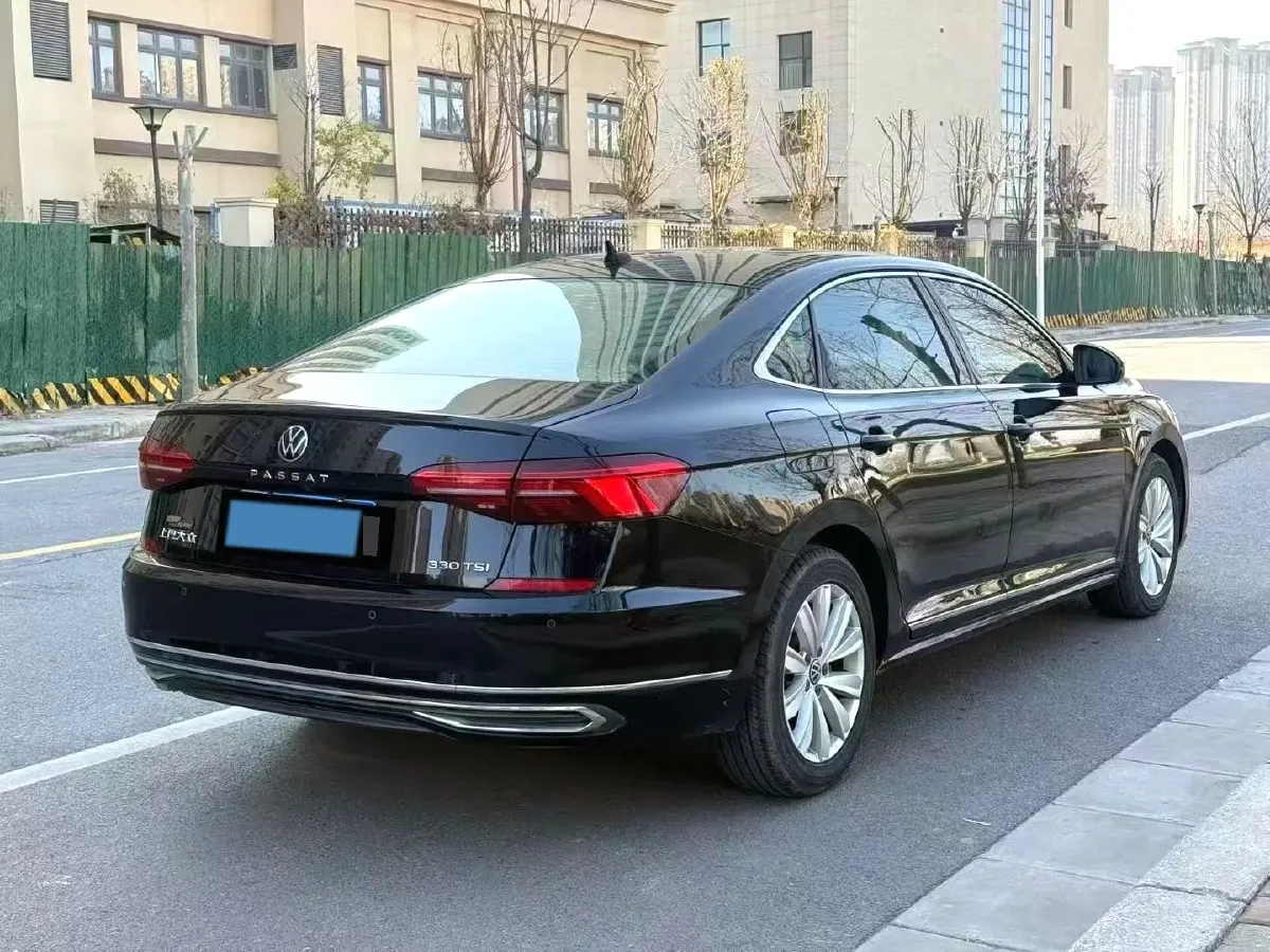 2021 Volkswagen Passat 2.0T 186HP L4 7DCT,autocango,china used car exporter,china ev exporter,chinese used car exporter,chinese used ev exporter