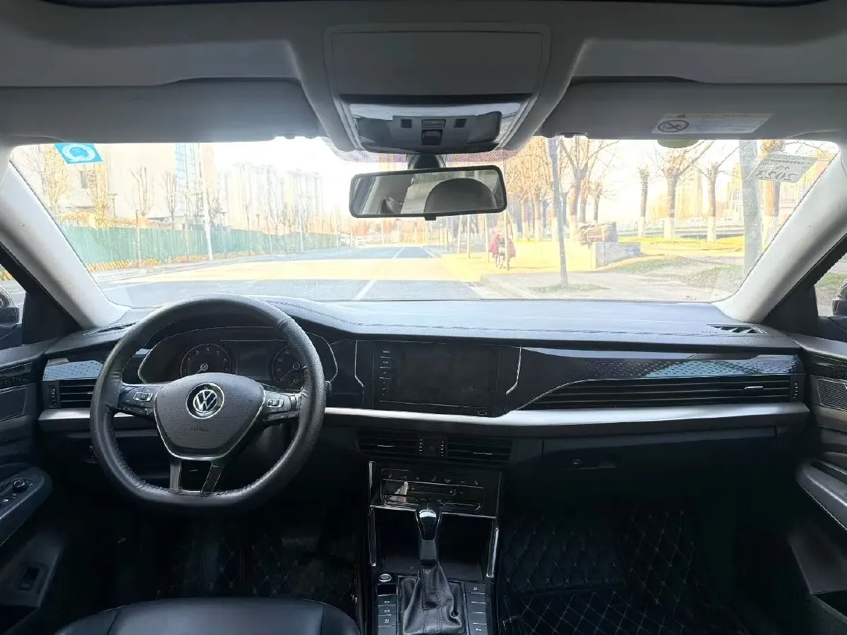 2021 Volkswagen Passat 2.0T 186HP L4 7DCT,autocango,china used car exporter,china ev exporter,chinese used car exporter,chinese used ev exporter