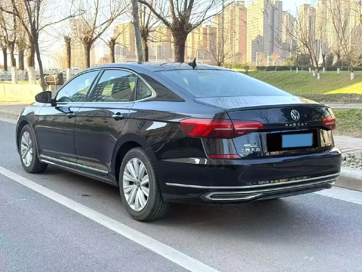 2021 Volkswagen Passat 2.0T 186HP L4 7DCT,autocango,china used car exporter,china ev exporter,chinese used car exporter,chinese used ev exporter