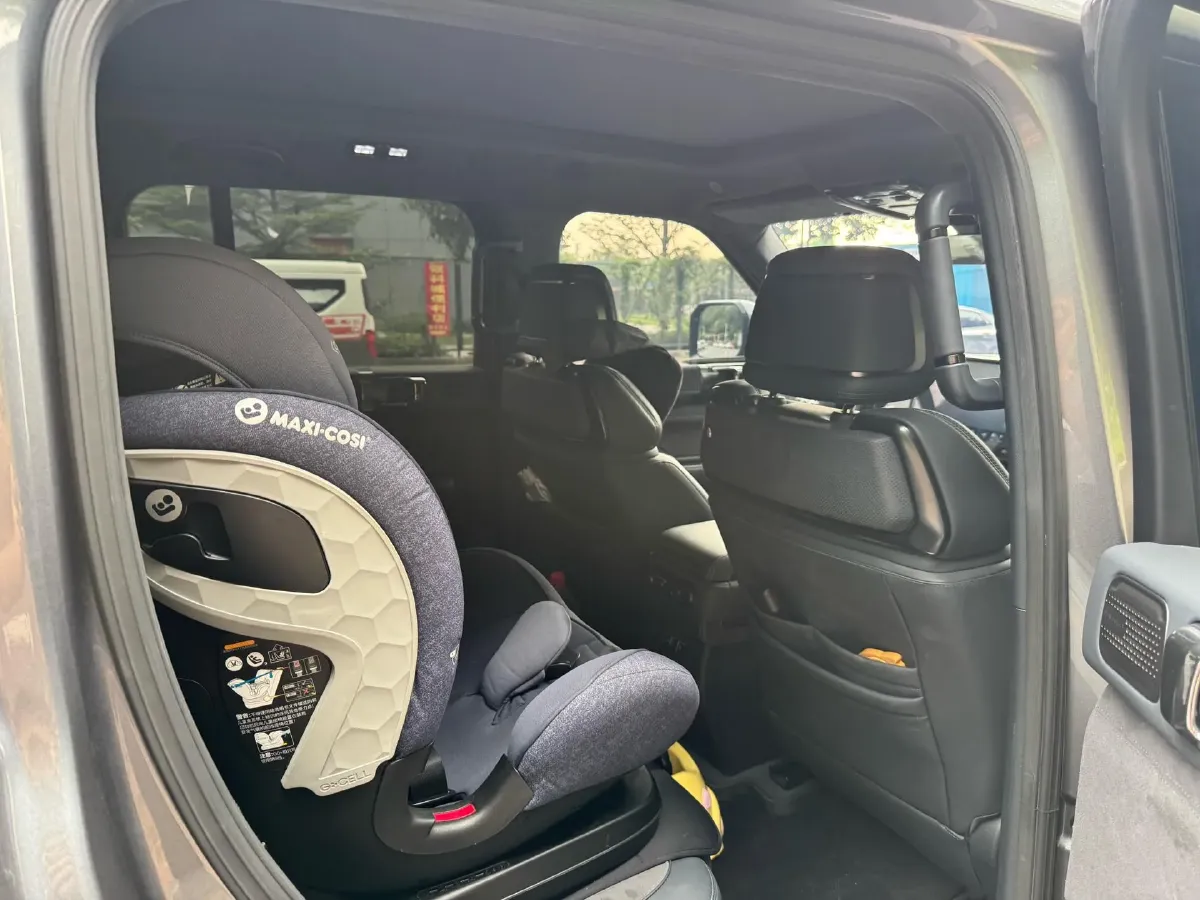 2023 FangChengBao Bao 5 1.5T 194HP L4 E-CVT PHEV 31.8KWH,autocango,china used car exporter,china ev exporter,chinese used car exporter,chinese used ev exporter