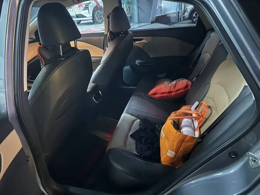 2022 Chevrolet Monza 1.5L 113HP L4 6AT,autocango,china used car exporter,china ev exporter,chinese used car exporter,chinese used ev exporter