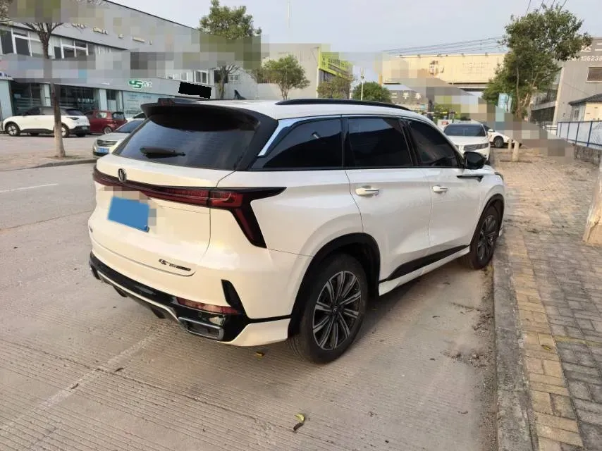 2024 ChangAn X7 PLUS 1.5T 188HP L4 7DCT,autocango,china used car exporter,china ev exporter,chinese used car exporter,chinese used ev exporter