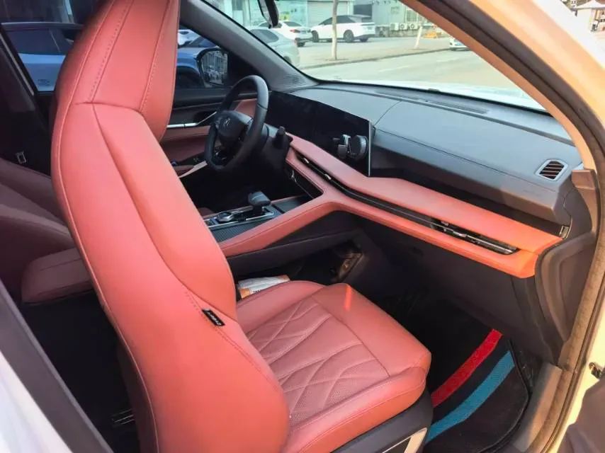 2024 ChangAn X7 PLUS 1.5T 188HP L4 7DCT,autocango,china used car exporter,china ev exporter,chinese used car exporter,chinese used ev exporter