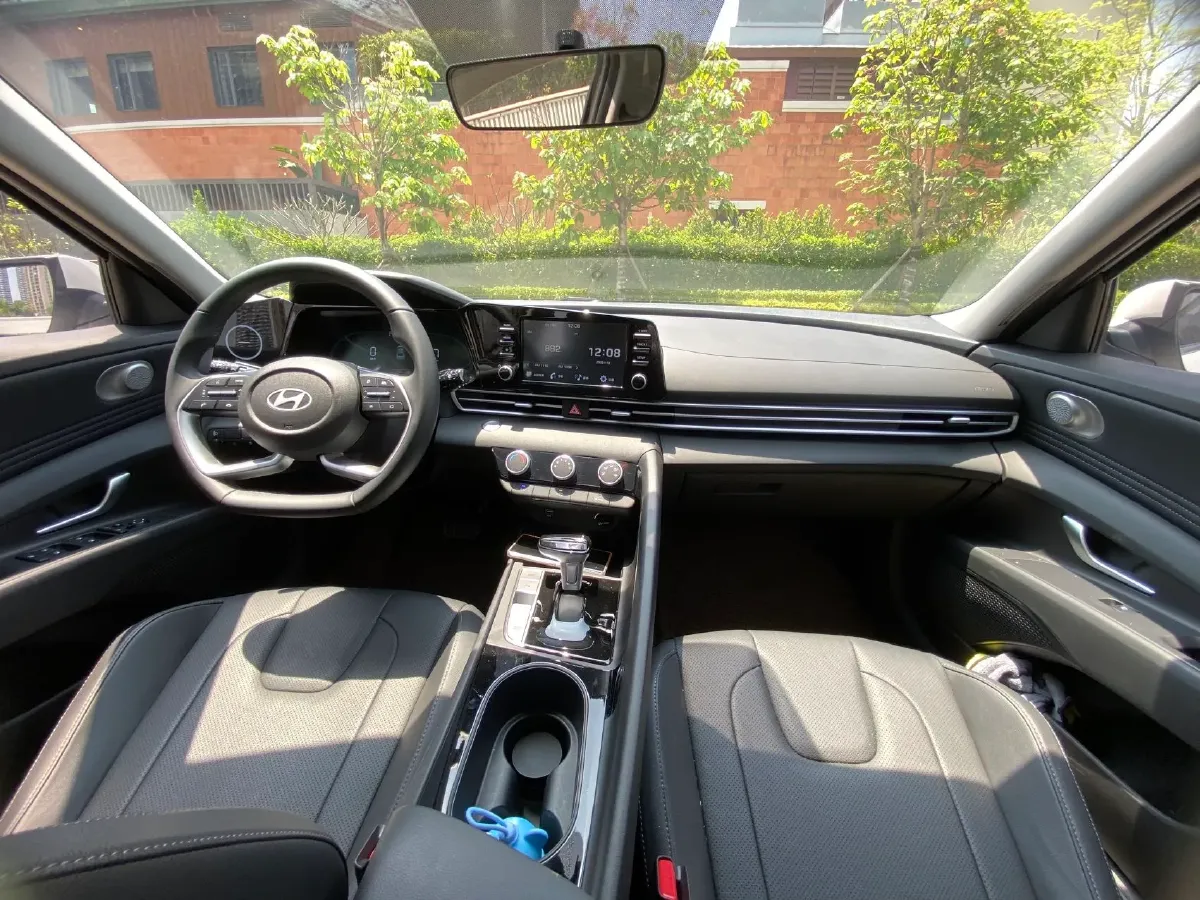 2023 Hyundai Elantra 1.5L 115HP L4 CVT,autocango,china used car exporter,china ev exporter,chinese used car exporter,chinese used ev exporter