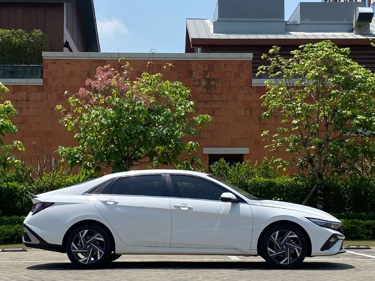 2023 Hyundai Elantra 1.5L 115HP L4 CVT,autocango,china used car exporter,china ev exporter,chinese used car exporter,chinese used ev exporter