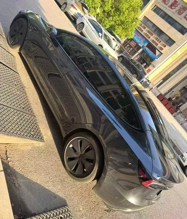 2025 Tesla Model 3 BEV 62.5KWH,autocango,china used car exporter,china ev exporter,chinese used car exporter,chinese used ev exporter