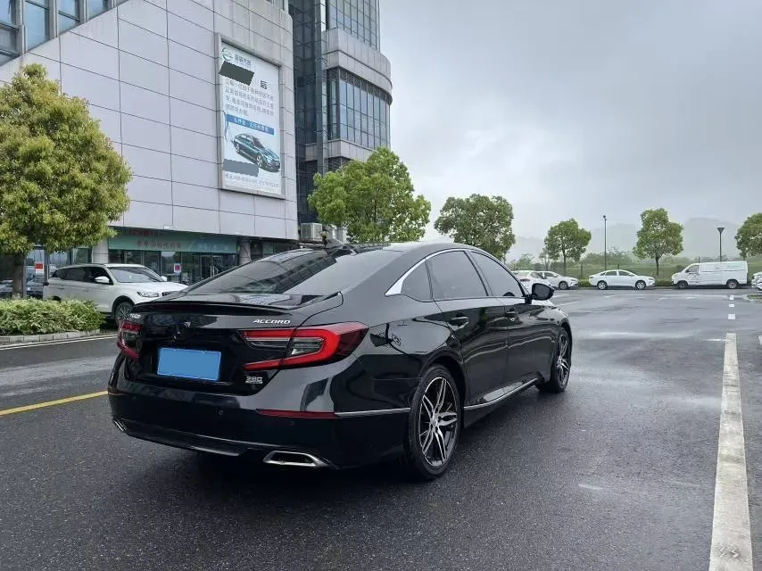 2022 Honda Accord 1.5T 194HP L4 CVT,autocango,china used car exporter,china ev exporter,chinese used car exporter,chinese used ev exporter