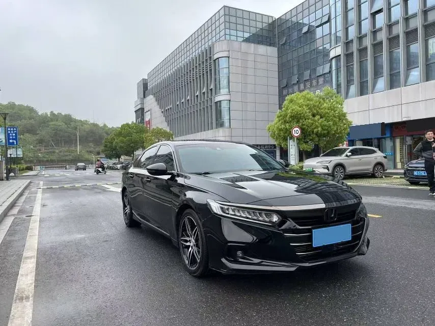 2022 Honda Accord 1.5T 194HP L4 CVT,autocango,china used car exporter,china ev exporter,chinese used car exporter,chinese used ev exporter