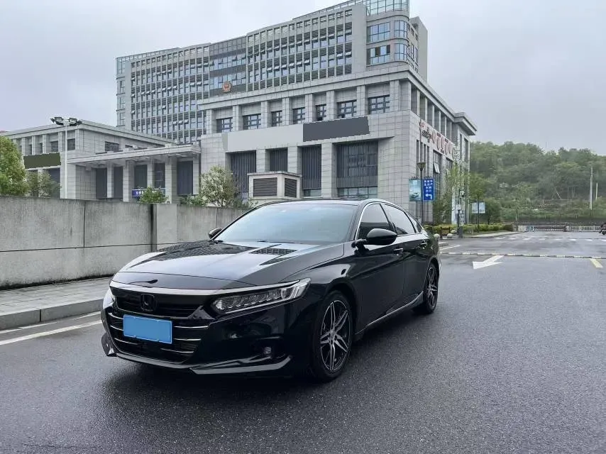2022 Honda Accord 1.5T 194HP L4 CVT,autocango,china used car exporter,china ev exporter,chinese used car exporter,chinese used ev exporter