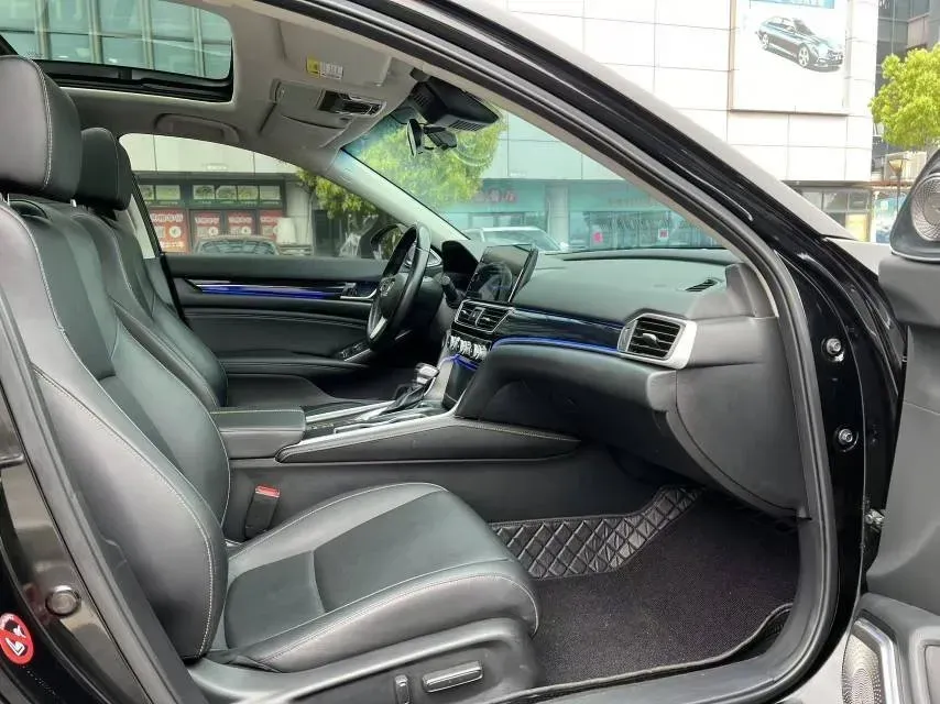 2022 Honda Accord 1.5T 194HP L4 CVT,autocango,china used car exporter,china ev exporter,chinese used car exporter,chinese used ev exporter