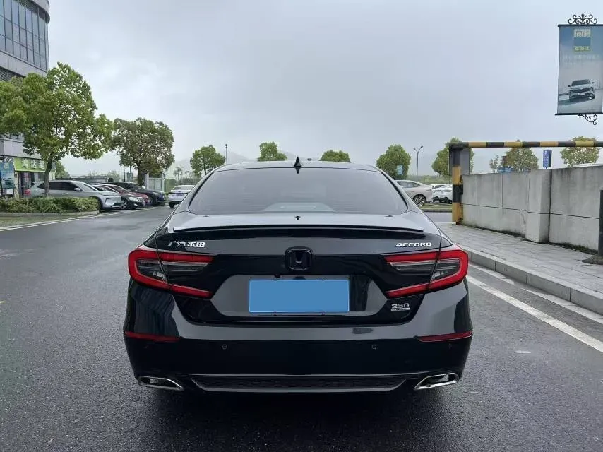 2022 Honda Accord 1.5T 194HP L4 CVT,autocango,china used car exporter,china ev exporter,chinese used car exporter,chinese used ev exporter