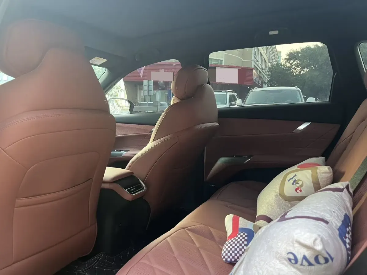 2025 ChangAn CS75 Plus 2.0T 233HP L4 8AT,autocango,china used car exporter,china ev exporter,chinese used car exporter,chinese used ev exporter